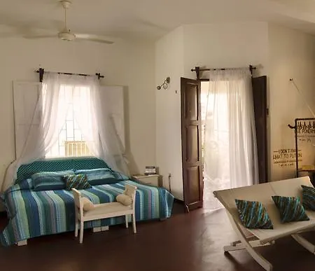 Casa Del Escritor Hostel